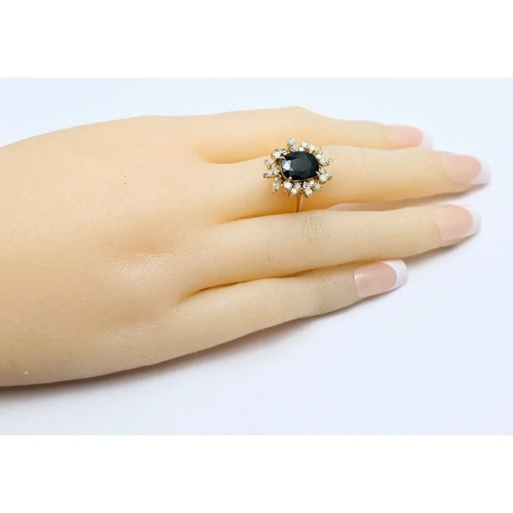 18K Solid Yellow Gold Designer Oval Sapphire & Round Diamond Ring - Size 8.75